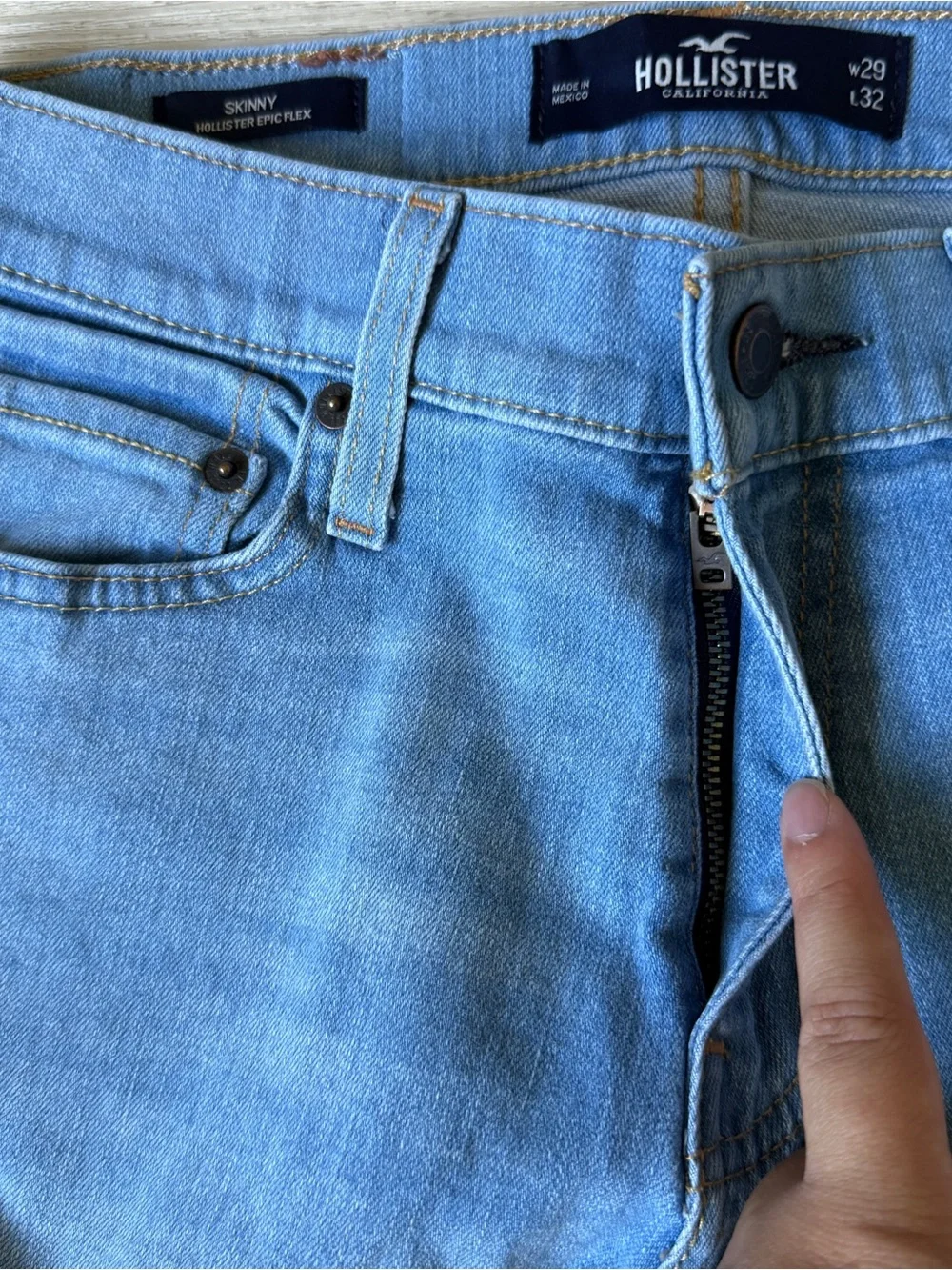 Hollister Epic Flex Skinny Jeans Men’s 29x32 Light Wash Stretch Denim